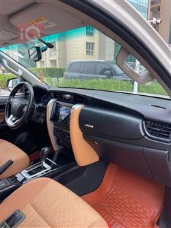 تۆیۆتا فۆرچێنەر